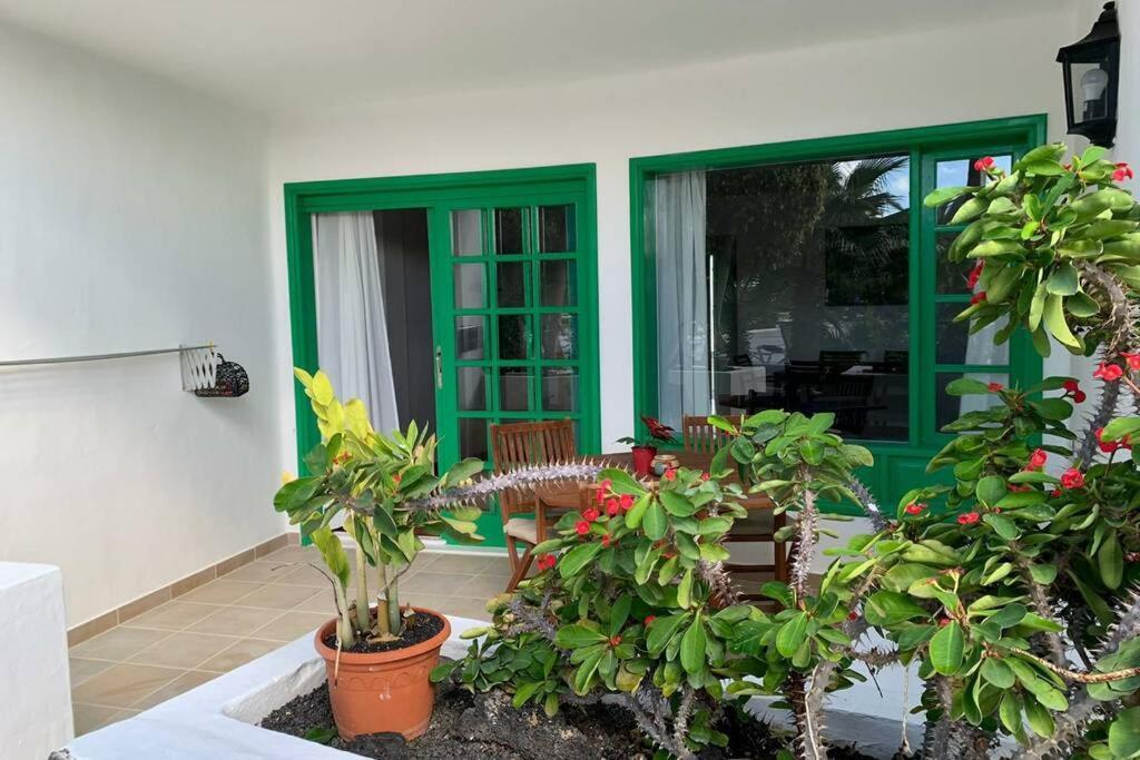 Apartamento Bastian Casas Verdes Costa Teguise Esterno foto