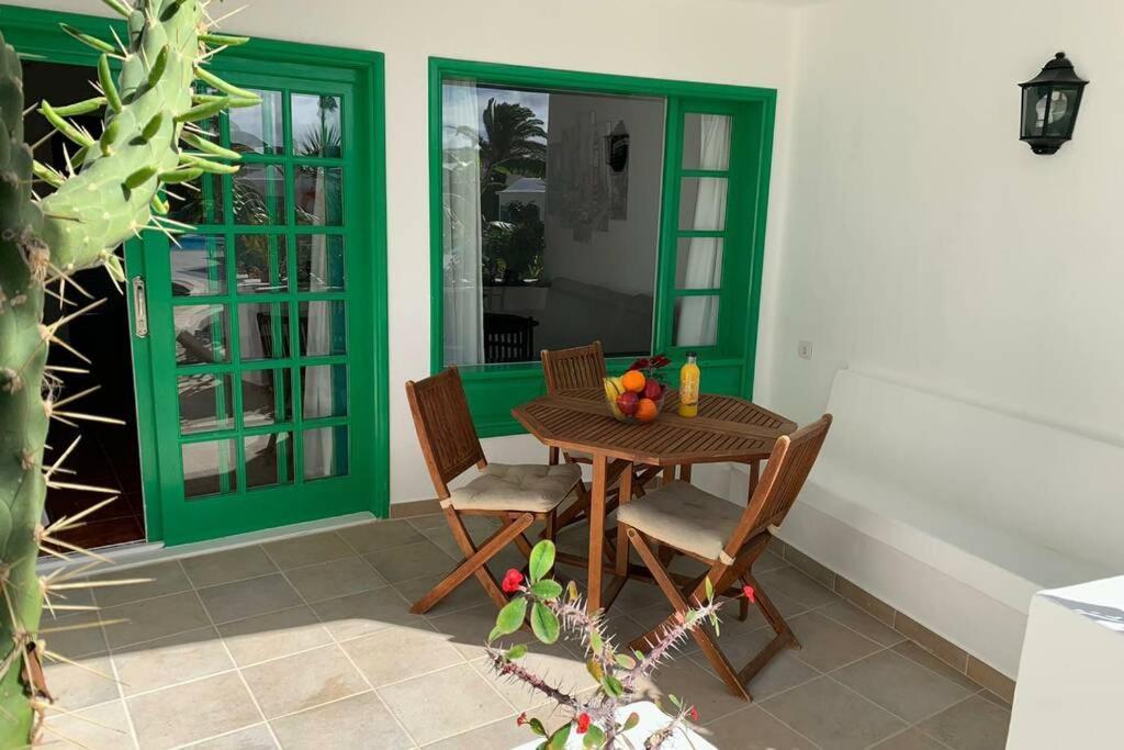 Apartamento Bastian Casas Verdes Costa Teguise Esterno foto