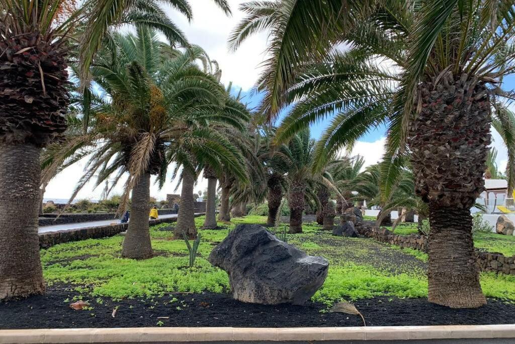 Apartamento Bastian Casas Verdes Costa Teguise Esterno foto
